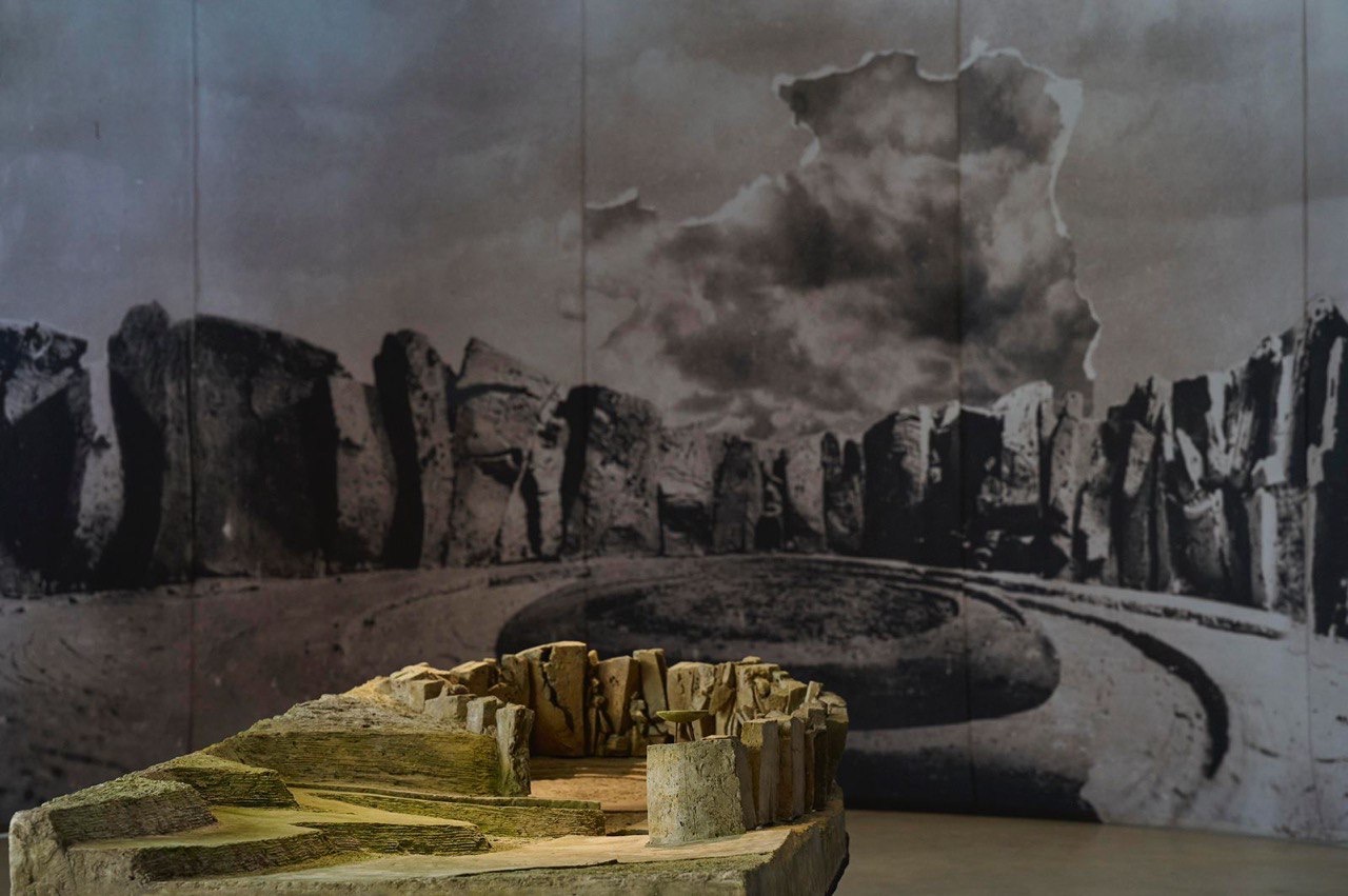 Special Event for the Diplomatic Corps Held at Babyn Yar as Part of the Exhibition Project “When the World Falls Apart”